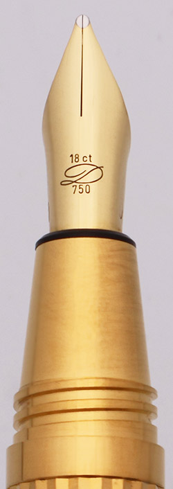 S T Dupont St Germain Fountain Pen - Medium, Black & Gold, 18k